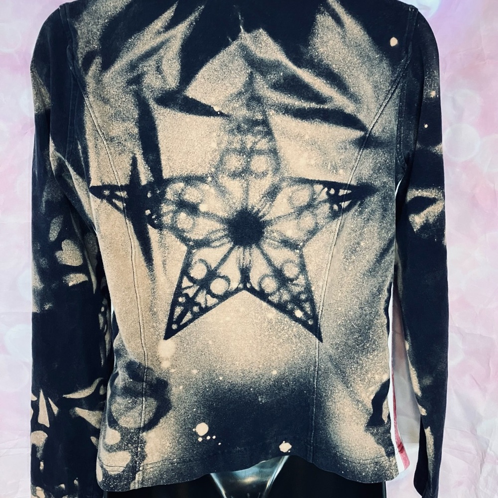 🐦‍🔥Star Bleached Zip Up🐦‍🔥